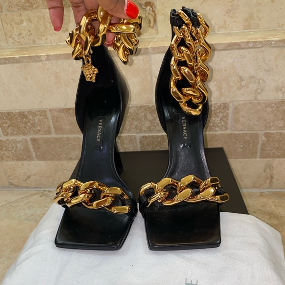 **SOLD**Versace Medusa Chain High-Heeled Sandals 36 - Picture 12 of 12